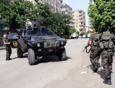 Τουρκία: Νεκρά 2 στελέχη του ΑΚΡ του Ρ.Τ. Ερντογάν από το ΡΚΚ - Αντίποινα για τις αεροπορικές επιδρομές